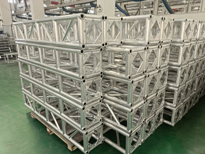 300三角铝板架
